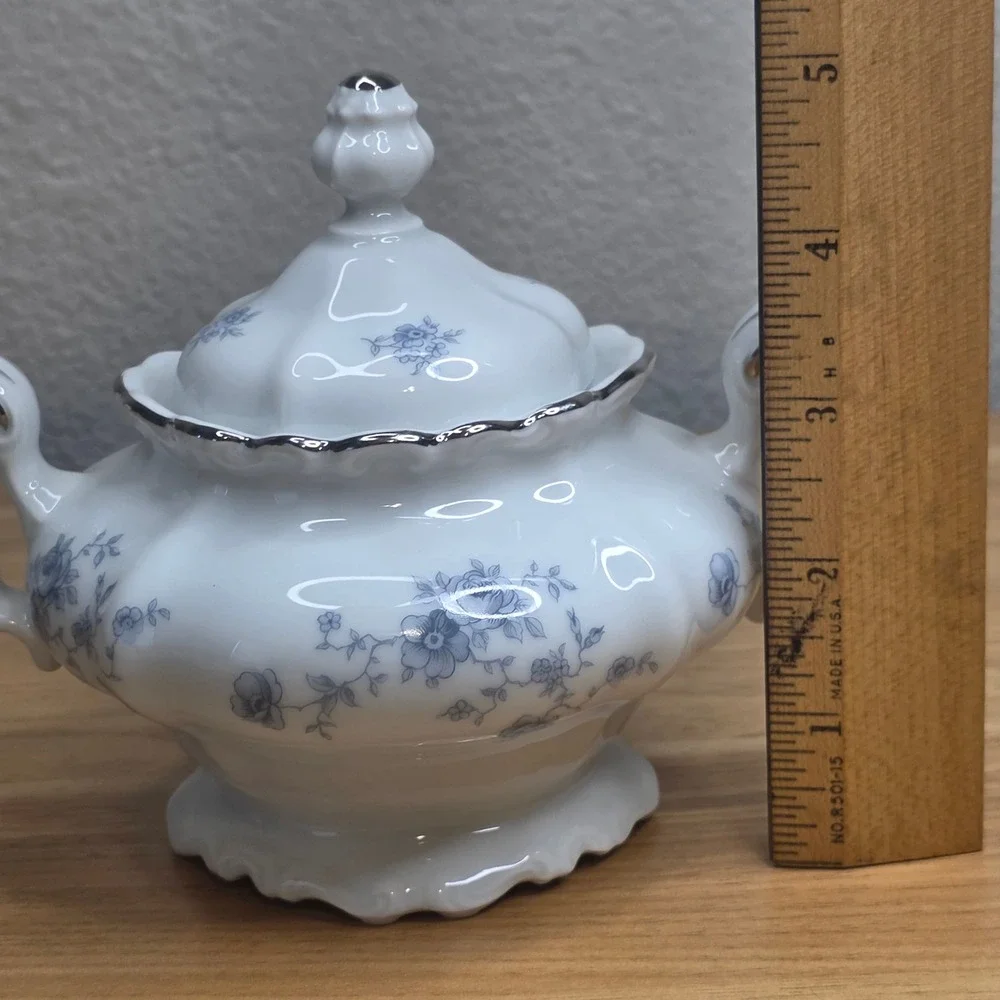 Johann Haviland Bavaria Germany Blue Garland Creamer and Lidded Sugar Bowl Set